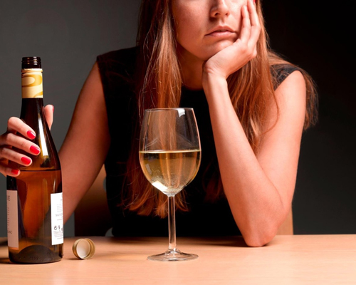 Анонимное лечение женского алкоголизма в Щиграх